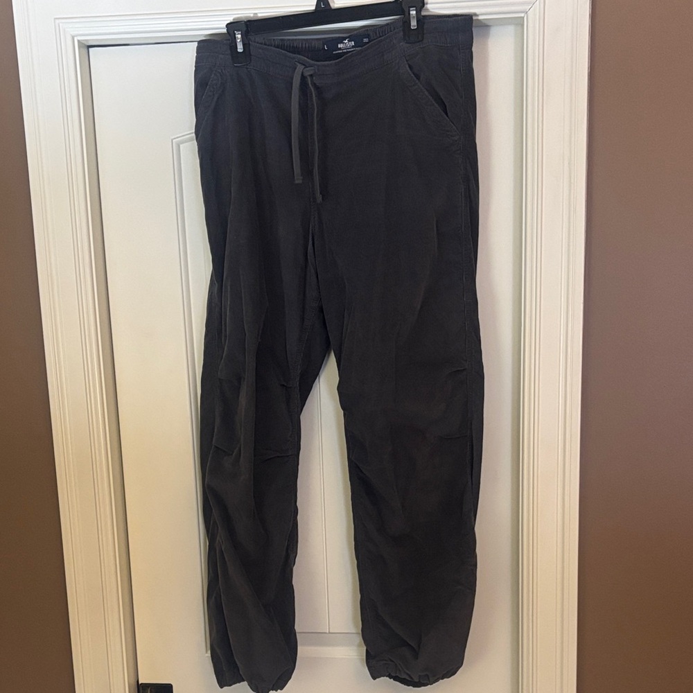 Hollister women’s Charcoal Joggers